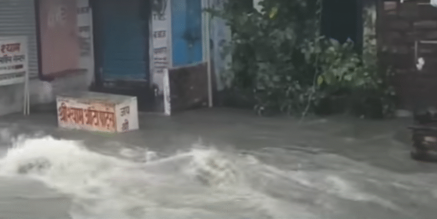 राजस्थान में मूसलाधार बारिश: कई जिलों में ऑरेंज और यलो अलर्ट, जनजीवन प्रभावित 11 SARDARSHAHAR NEWS image 1 SARDARSHAHAR NEWS