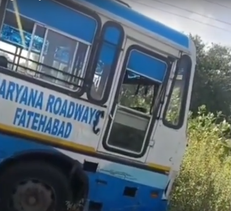 चूरू में बड़ा सड़क हादसा: रोडवेज बस की भिड़ंत से शिक्षक की मौत 12 SARDARSHAHAR NEWS image 4 SARDARSHAHAR NEWS